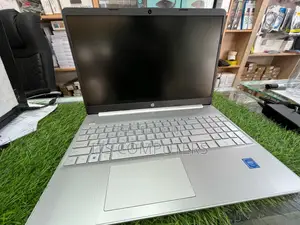 New Laptop HP 15s 8GB Intel Core I3 SSD 512GB