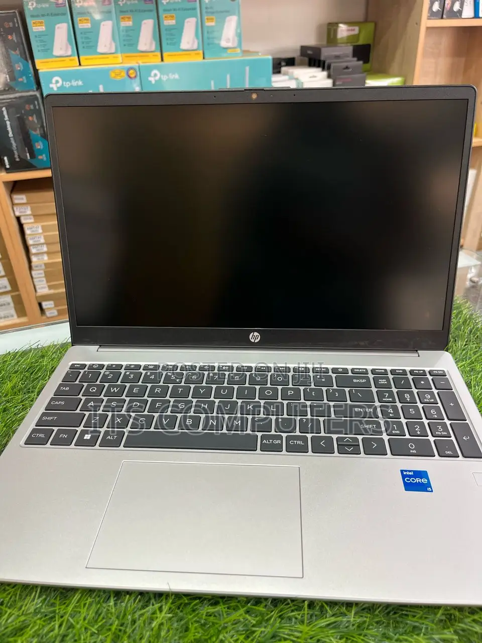 New Laptop HP 250 G10 8GB Intel Core I5 SSD 512GB