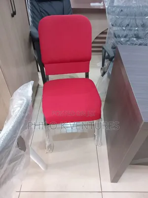 Cozy Auditorium Seat at Reasonable Price