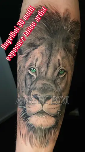 Tattoo Artist