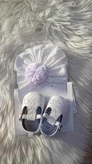 Baby Shoe for Girls With Scarf