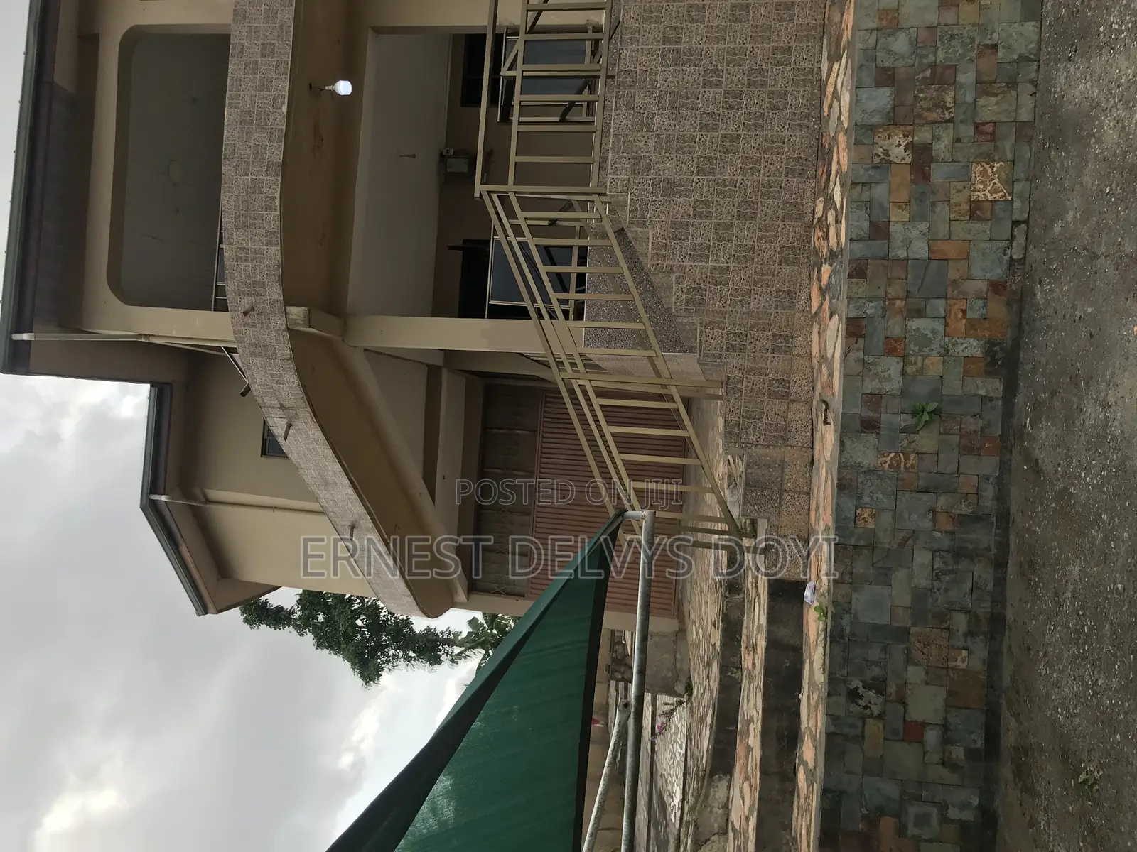 5bdrm Mansion in Kwabenya, Dome for sale