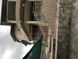 5bdrm Mansion in Kwabenya, Dome for sale