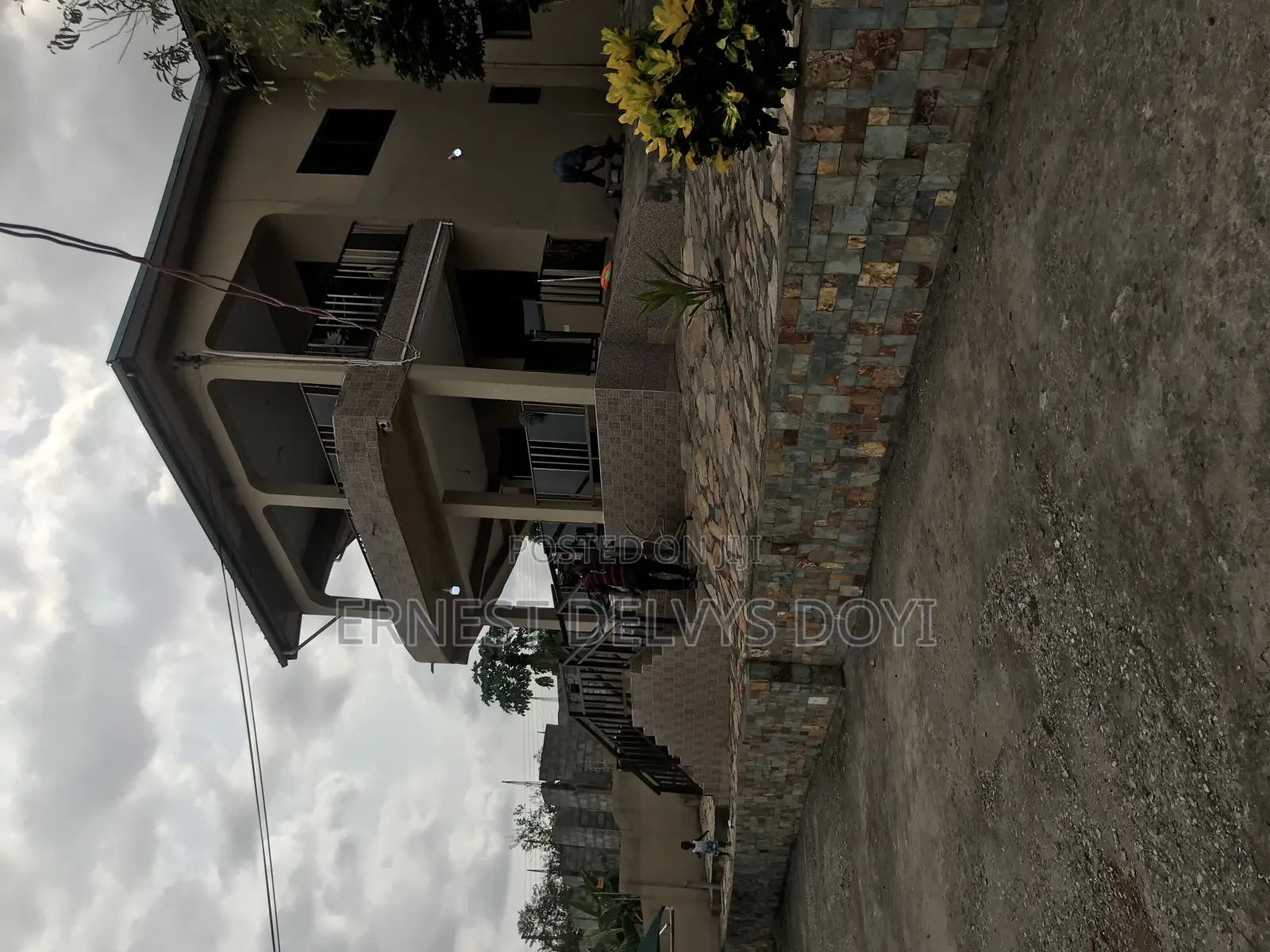 5bdrm Mansion in Kwabenya, Dome for sale