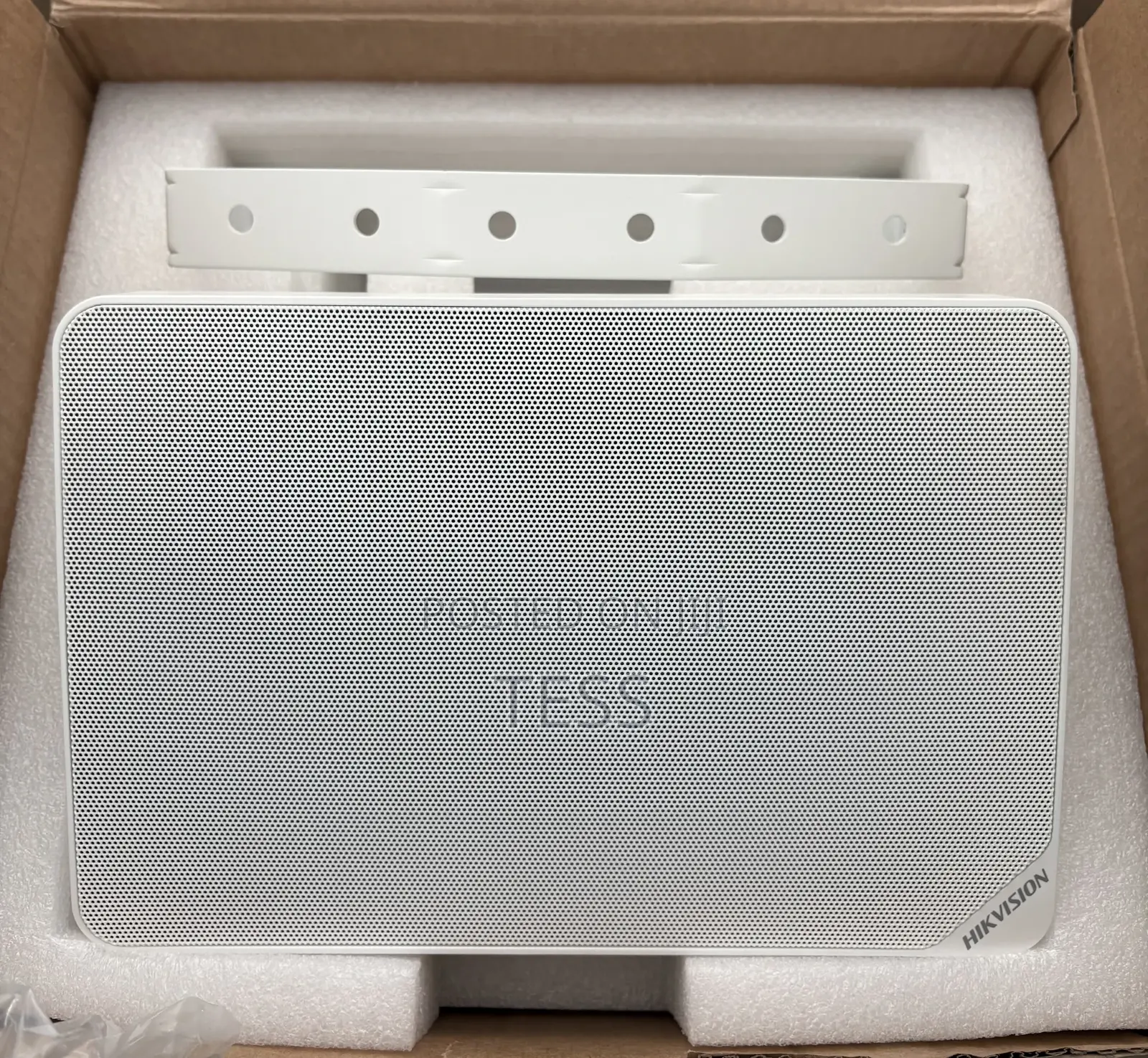 Hikvision Analog Cabinet Speaker 20w Ds-Qae0120g1r