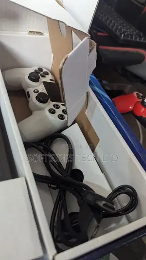 Almost New Ps4 Standard Jailbreak With 6 Games In Box Tested