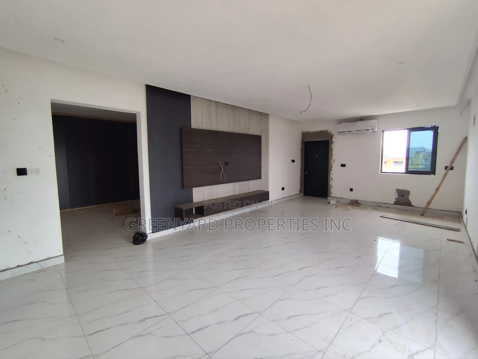 5bdrm Mansion in Adjiringanor, East Legon for sale