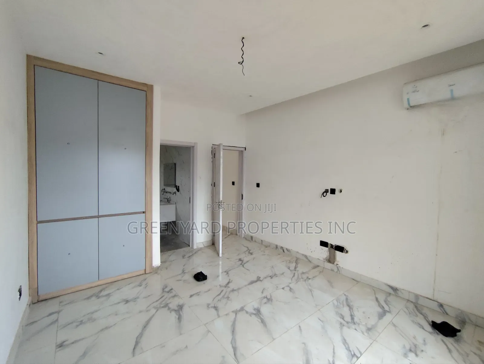 5bdrm Mansion in Adjiringanor, East Legon for sale