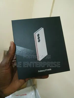New Samsung Galaxy Z Fold6 256 GB Gold