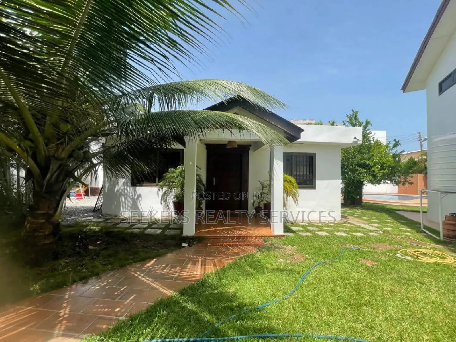 Furnished 2bdrm Apartment in Seekers Realty, Labone for rent