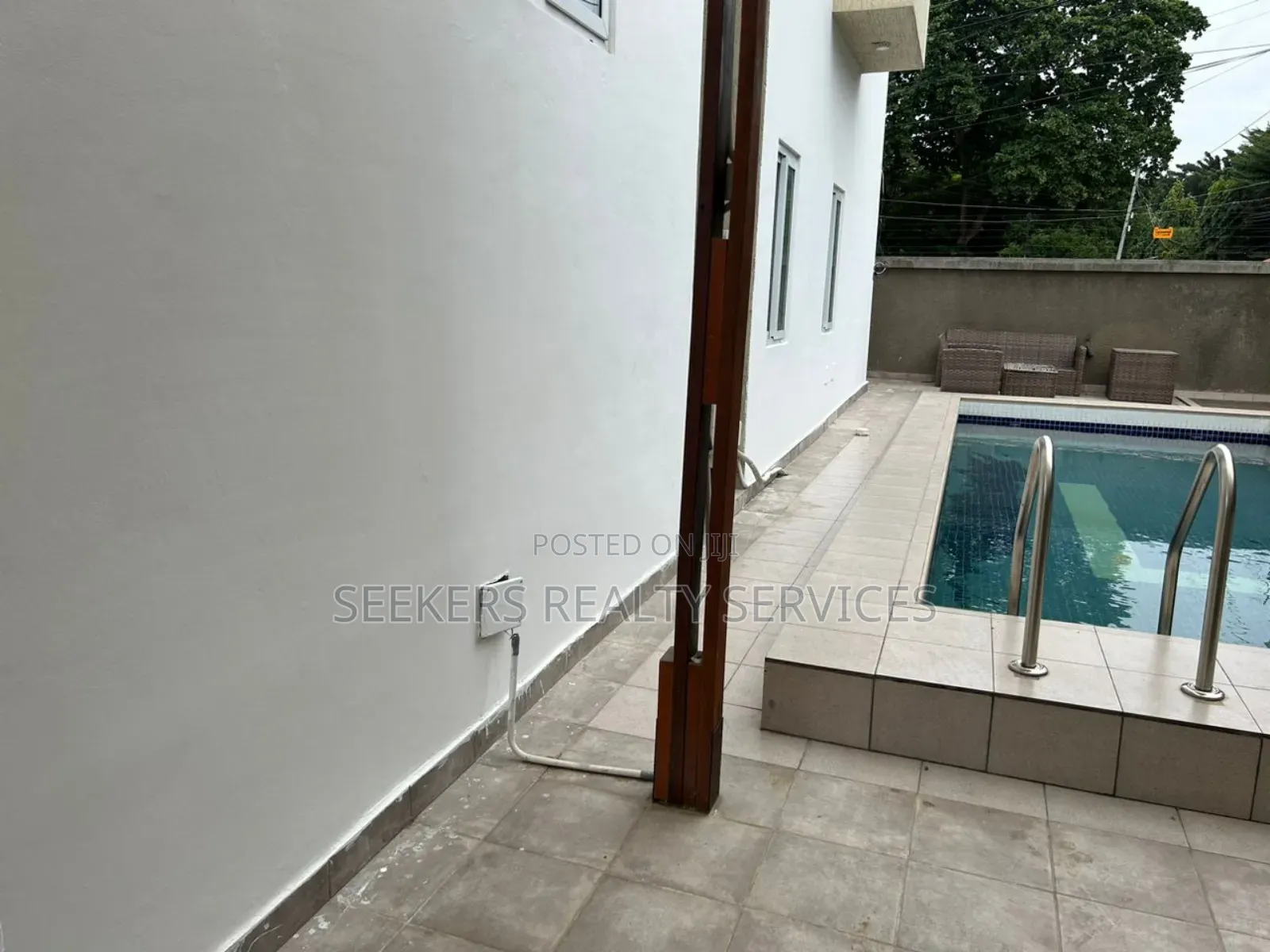 4bdrm House in Seekers Realty, Cantonments for rent