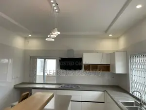 4bdrm House in Seekers Realty, Cantonments for rent