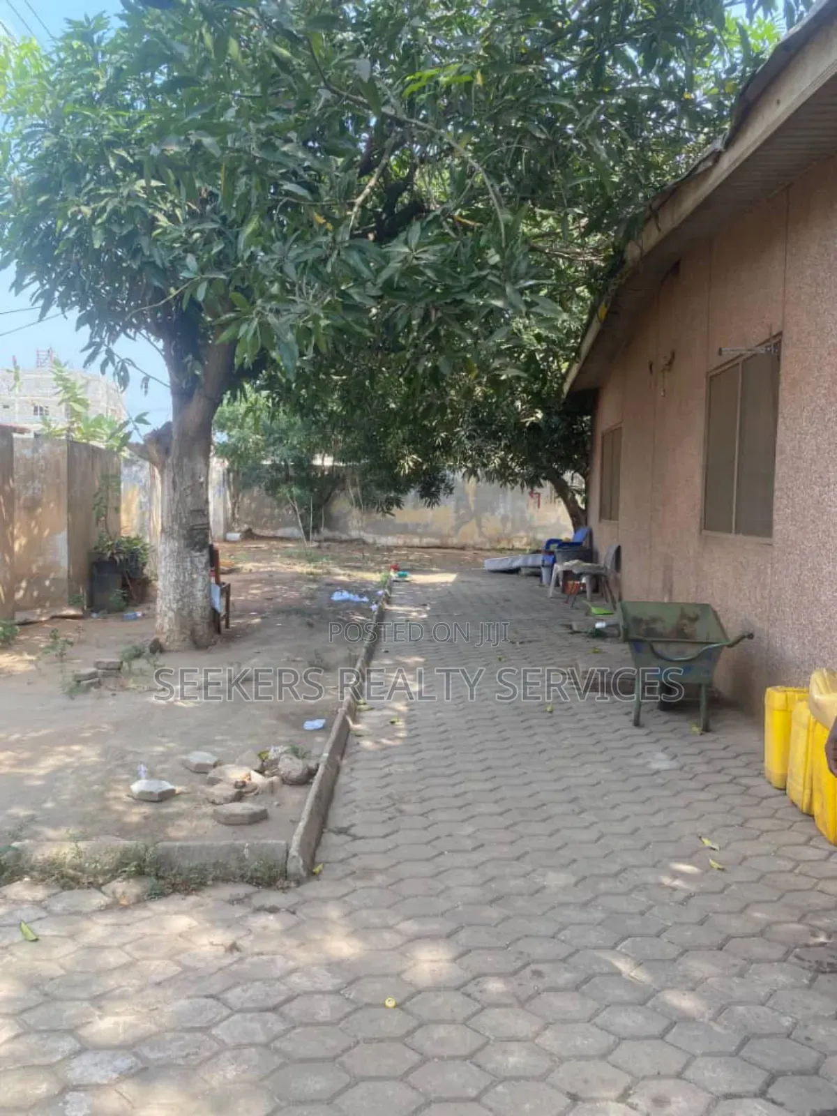 4bdrm House in Seekers Realty, Teshie for sale