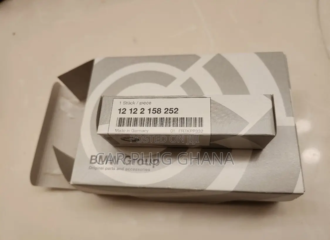 Original BMW 16 Short Spark Plugs Frk7pp332