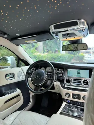 Rolls-Royce Wraith 6.6 RWD 2018 White
