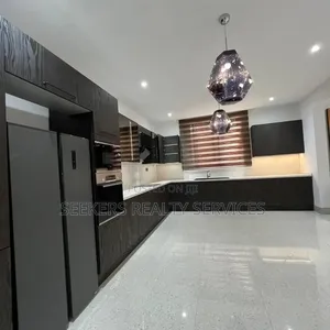 Furnished 5bdrm House in Seekers Realty, Accra Metropolitan for sale