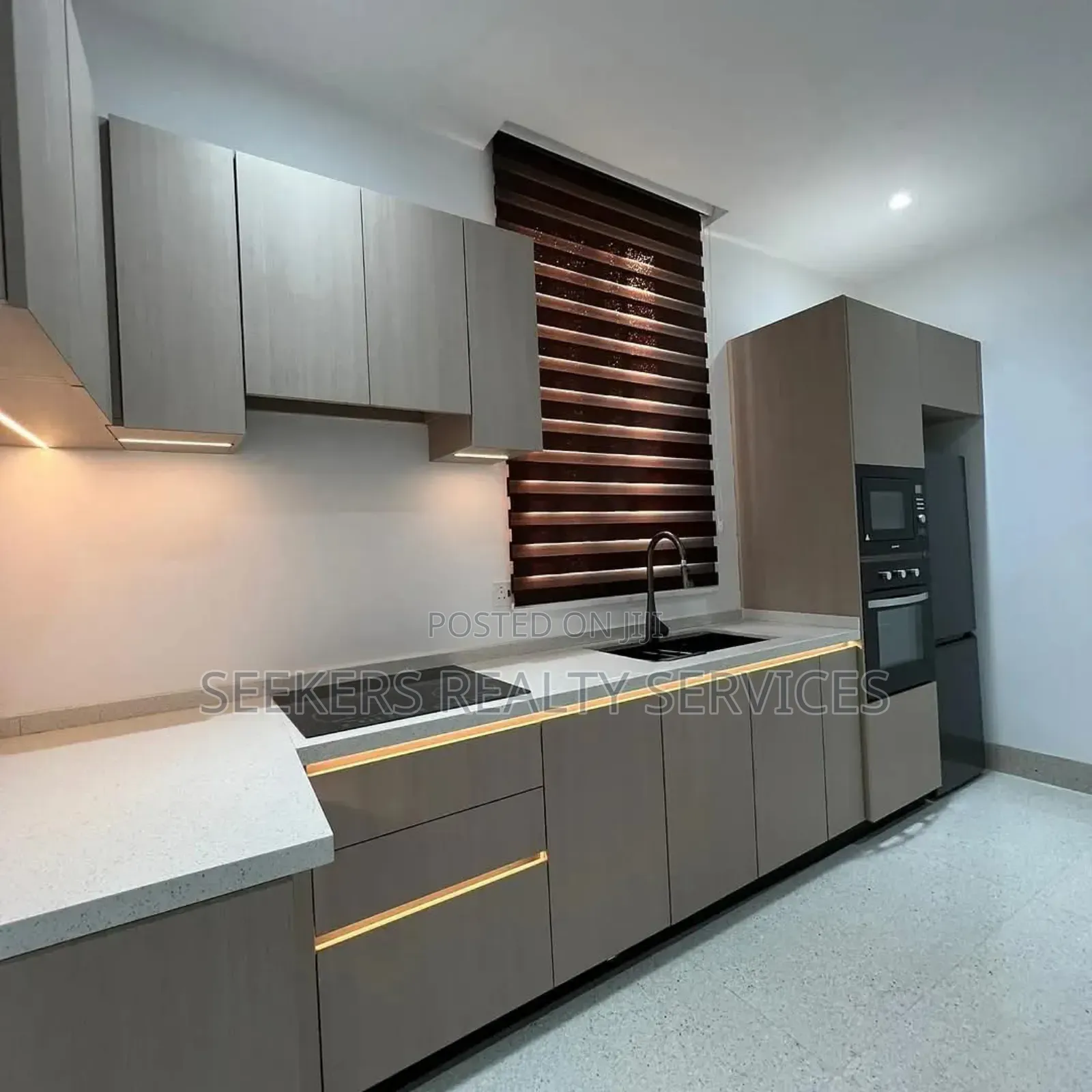 Furnished 5bdrm House in Seekers Realty, Accra Metropolitan for sale