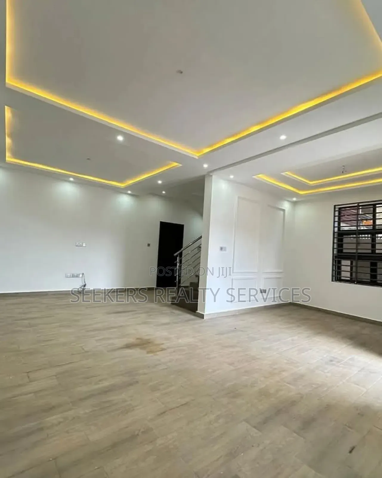 4bdrm Duplex in Seekers Realty, Lake Side Estate for sale