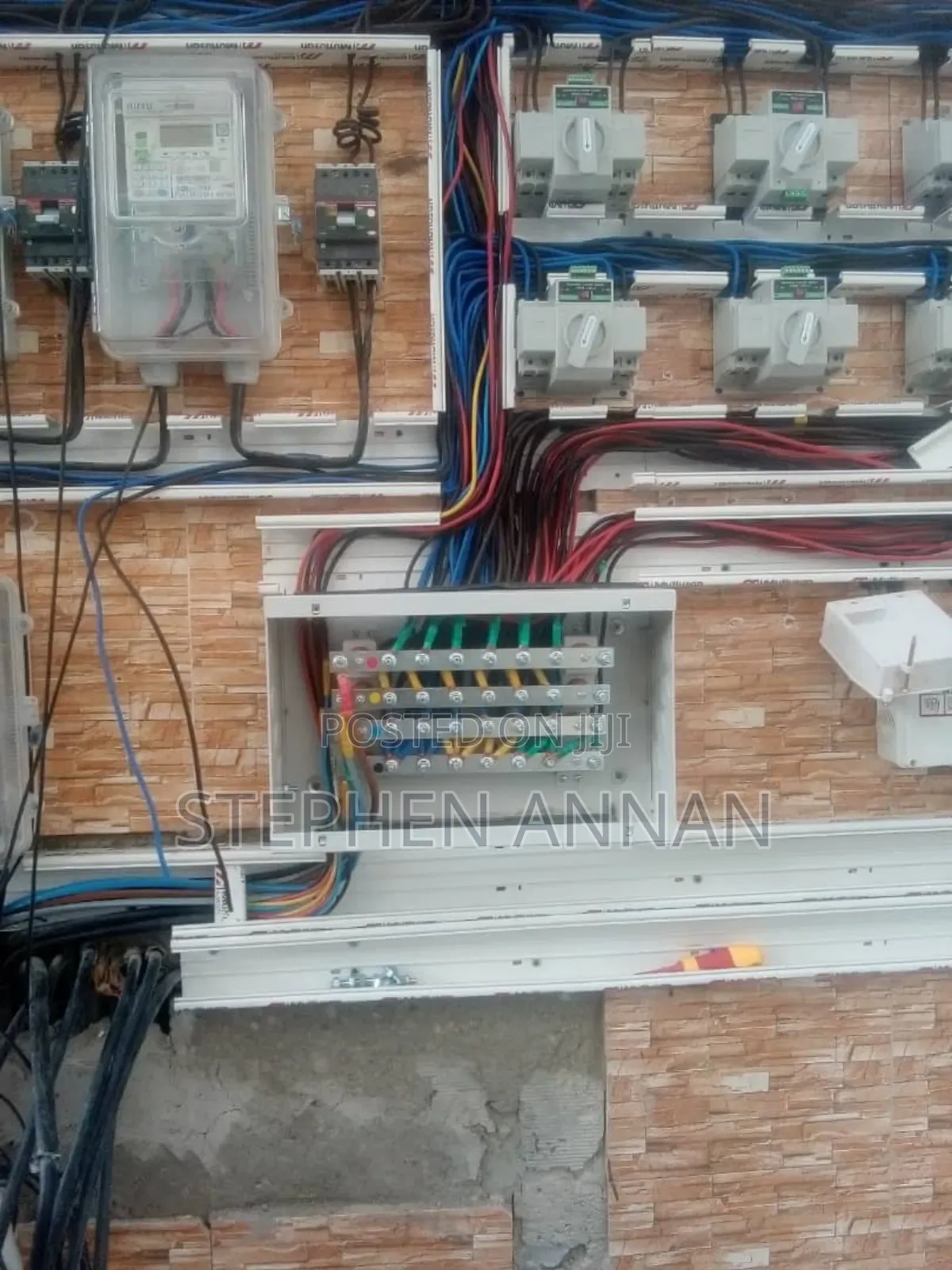 Automatic Changeover Switch