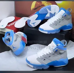 Photo - Original Jordan 6 Retro Gray, Blue, White