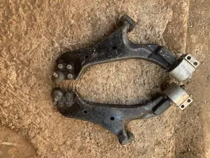 Saturn Vue Lower Arm