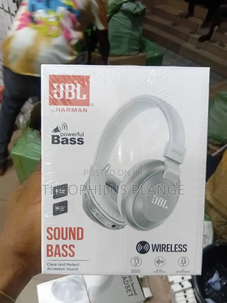 JBL Extra Base Headset.
