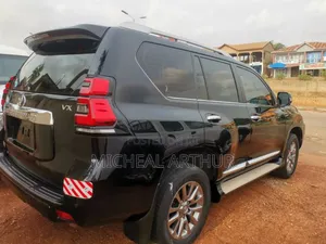 Toyota Land Cruiser Prado 2021 Black