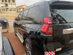 Toyota Land Cruiser Prado 2021 Black