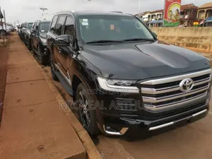Toyota Land Cruiser 2014 Black