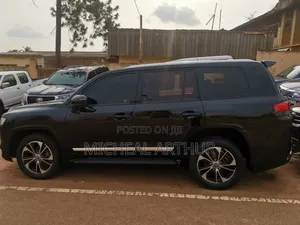 Toyota Land Cruiser 2014 Black