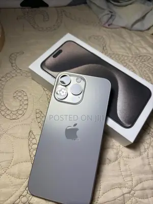 Apple iPhone 15 Pro Max 256 GB Silver