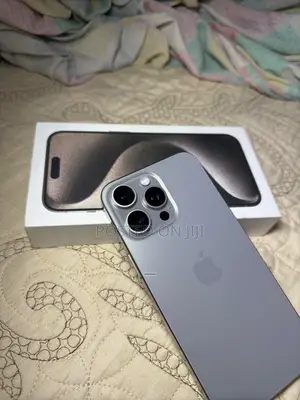 Apple iPhone 15 Pro Max 256 GB Silver