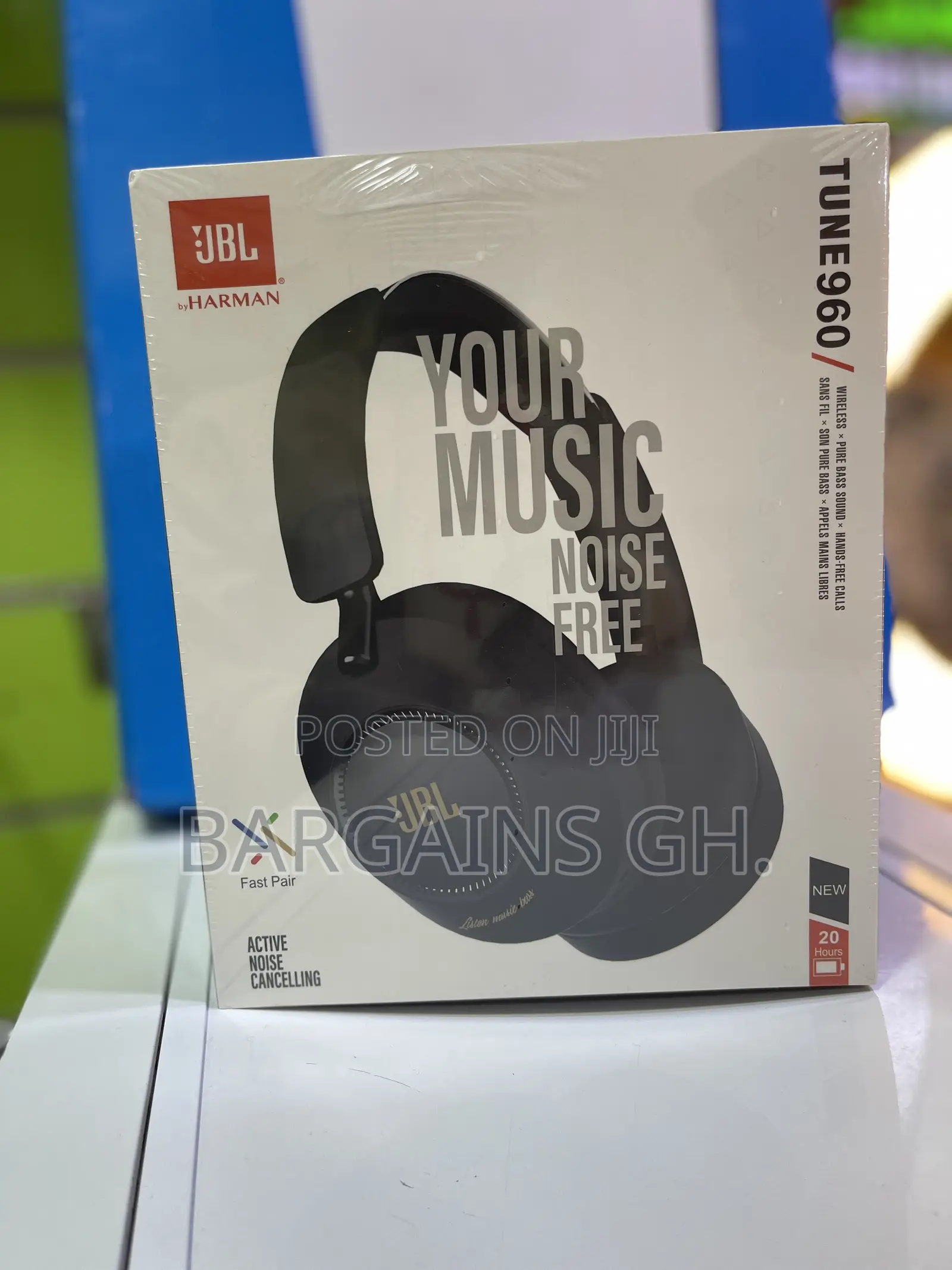 JBL Tune 960 Deep Bass Headphone With Protective Bag
