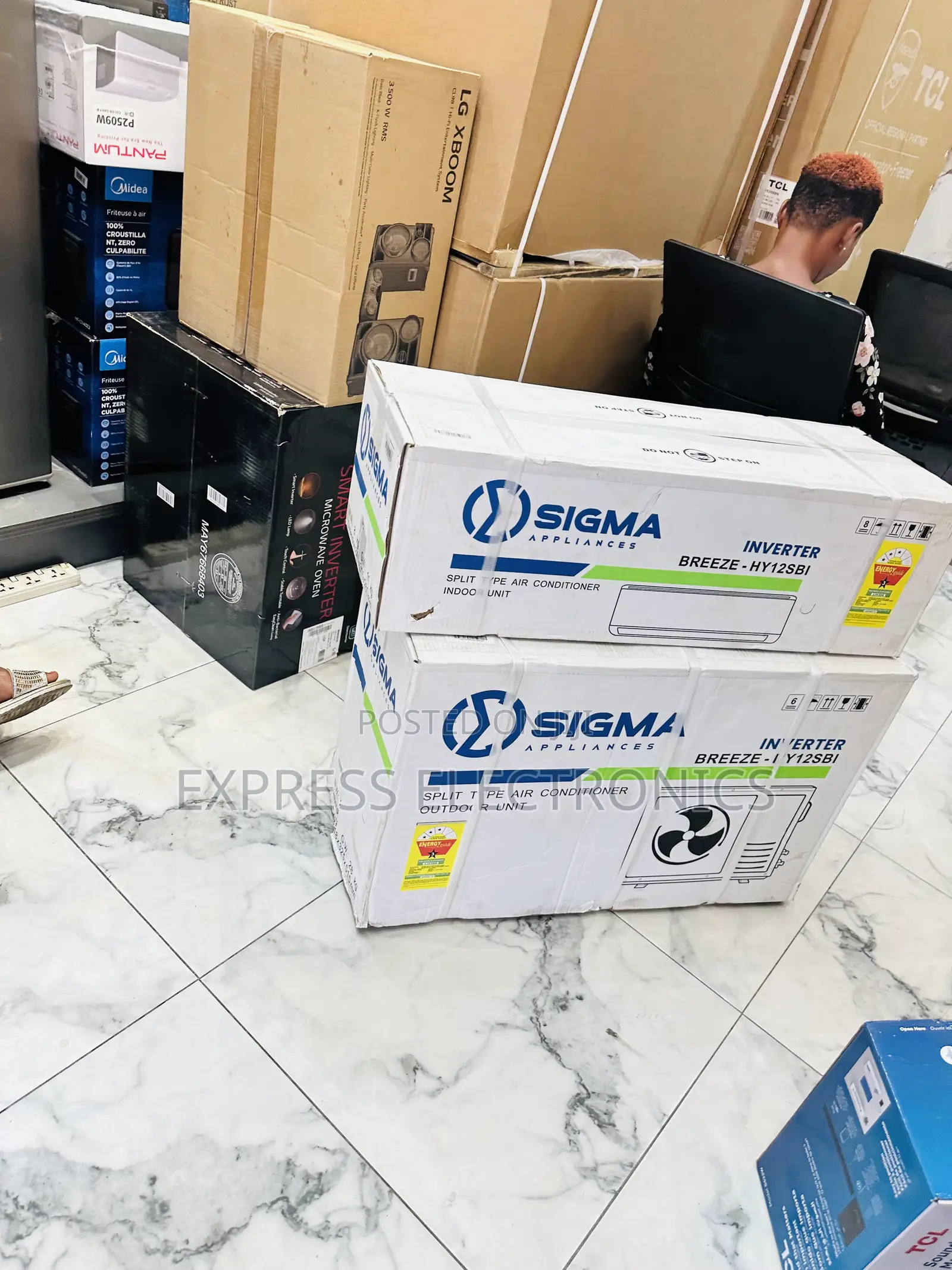 Elegant Design White Anti Rust Sigma Split Inverter 1.5hp