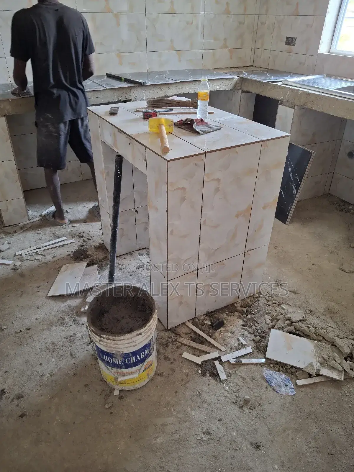 Tiler( Mats)