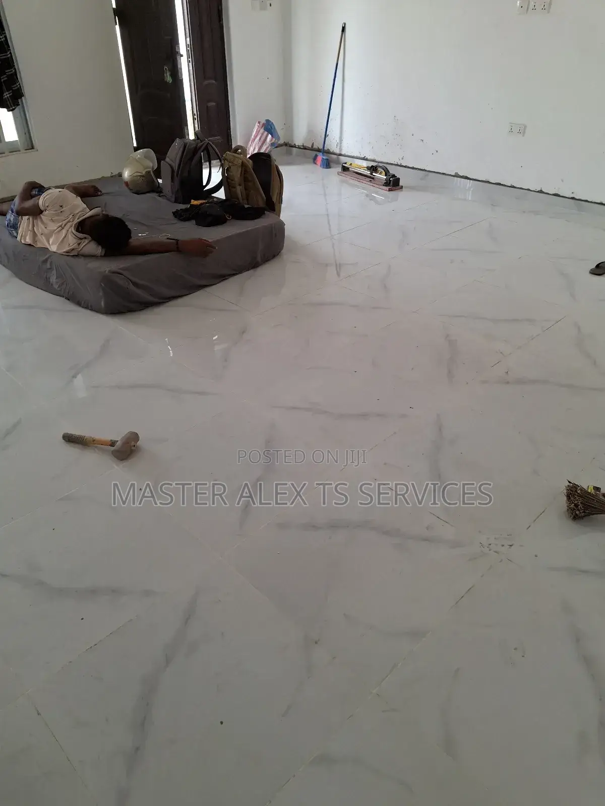 Tiles Polishing