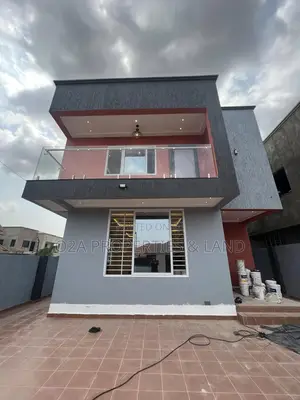 3bdrm House in Adenta Oyarifa, Ghana Flag for sale