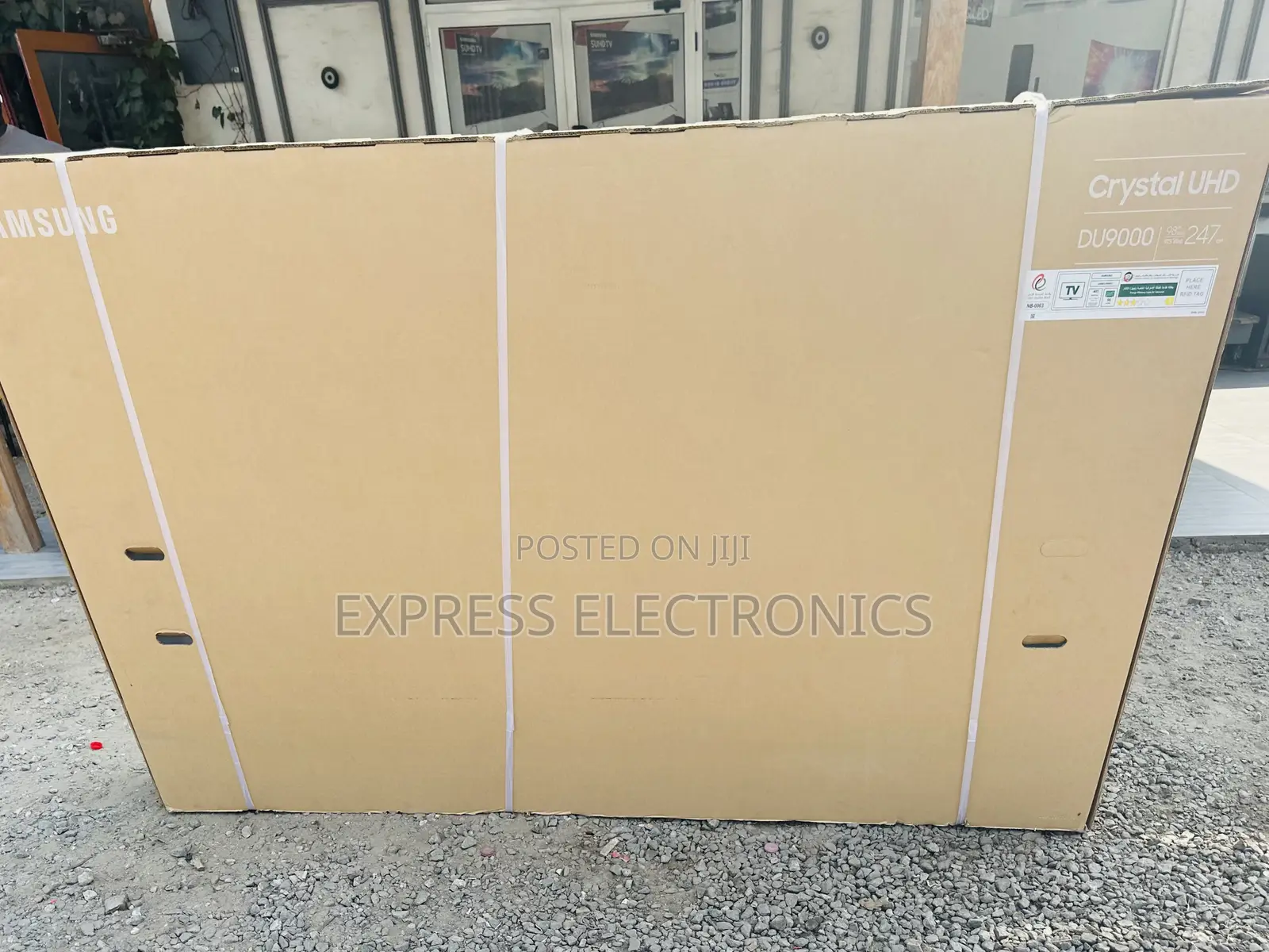 Wide Range Color the Smart 98”Du90000 Samsung