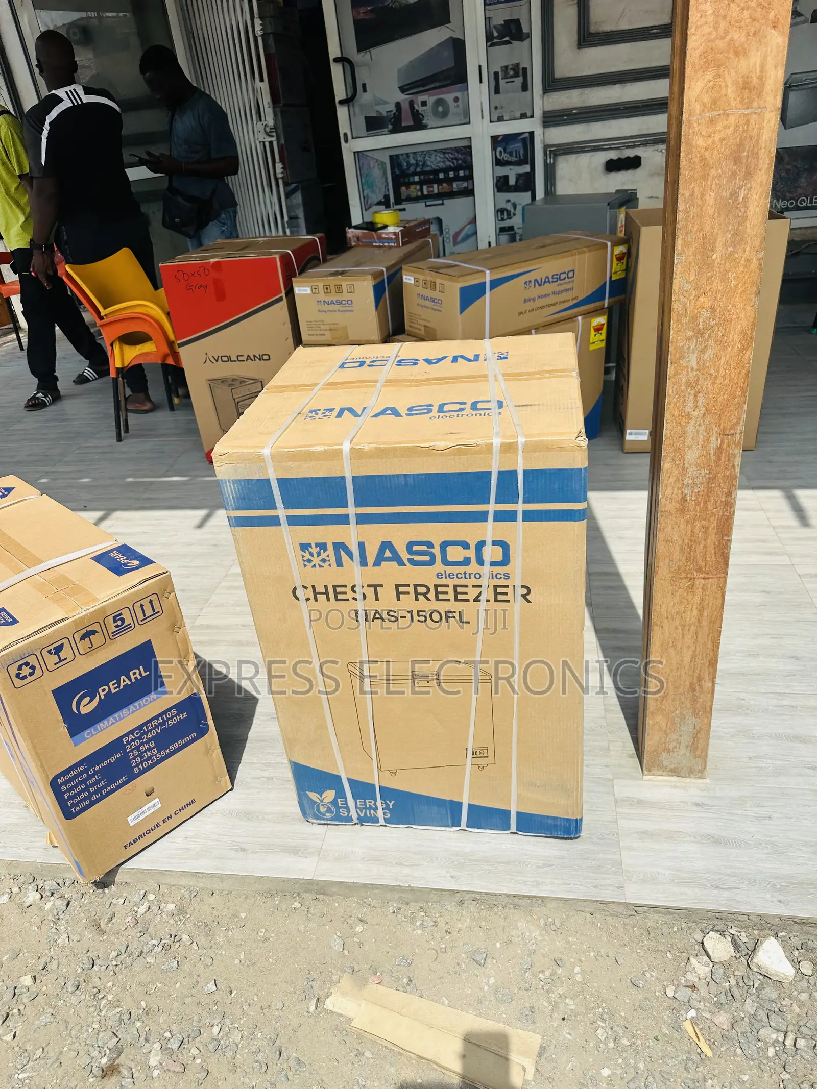 Ultra Modern Chest Freezer 100p Nasco