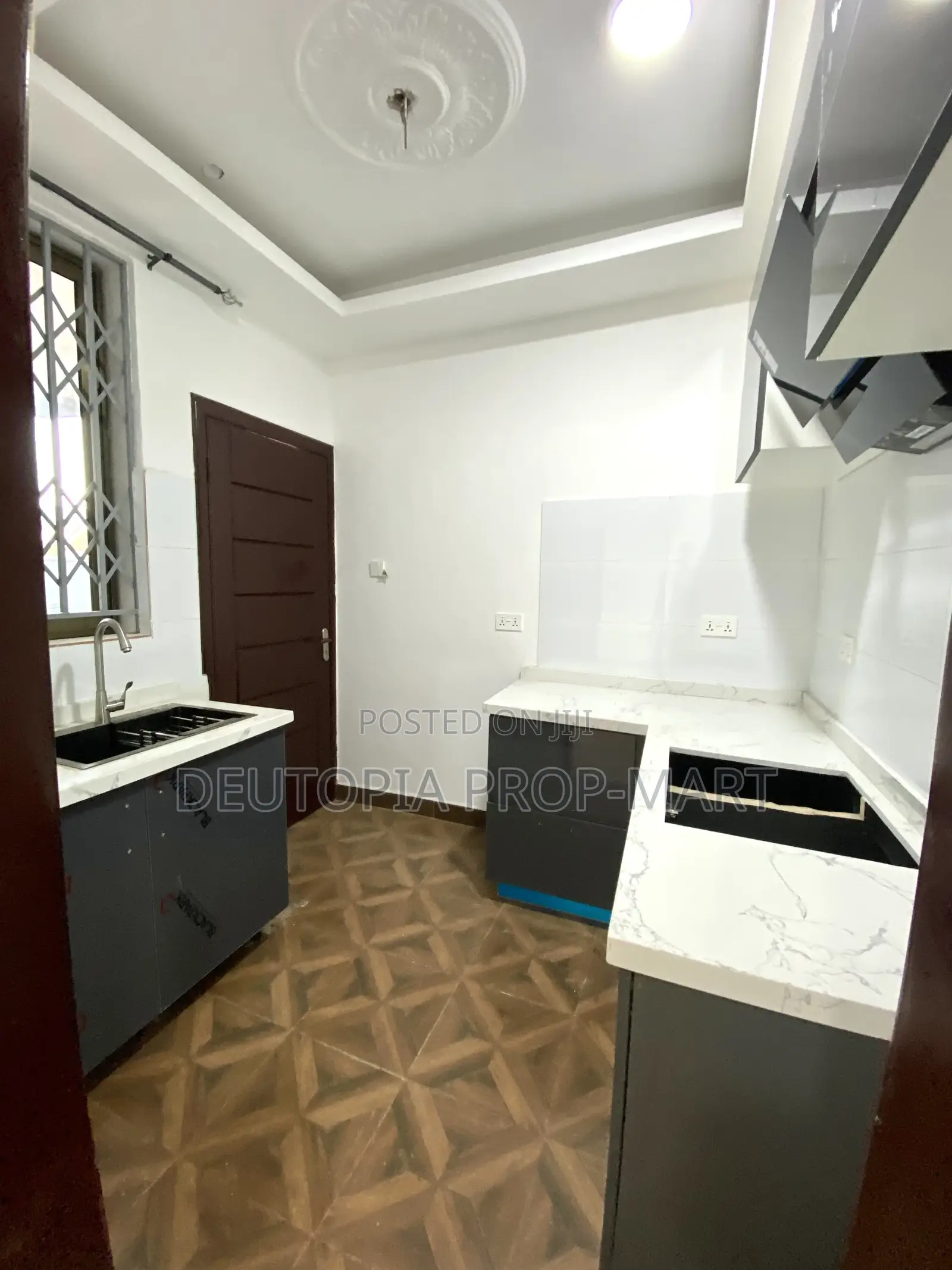 1bdrm Apartment in Deutopia, Tema Metropolitan for rent
