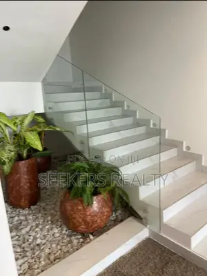 Furnished 4bdrm Townhouse / Terrace in Seekers Realty, East Legon
