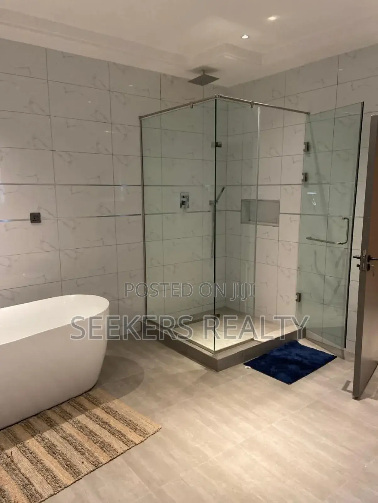 Furnished 4bdrm Townhouse / Terrace in Seekers Realty, East Legon