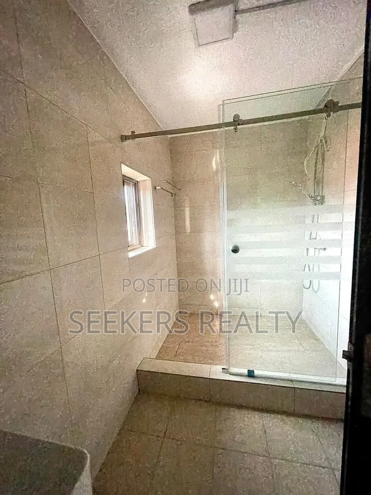 5bdrm House in Seekers Realty, Labone for rent