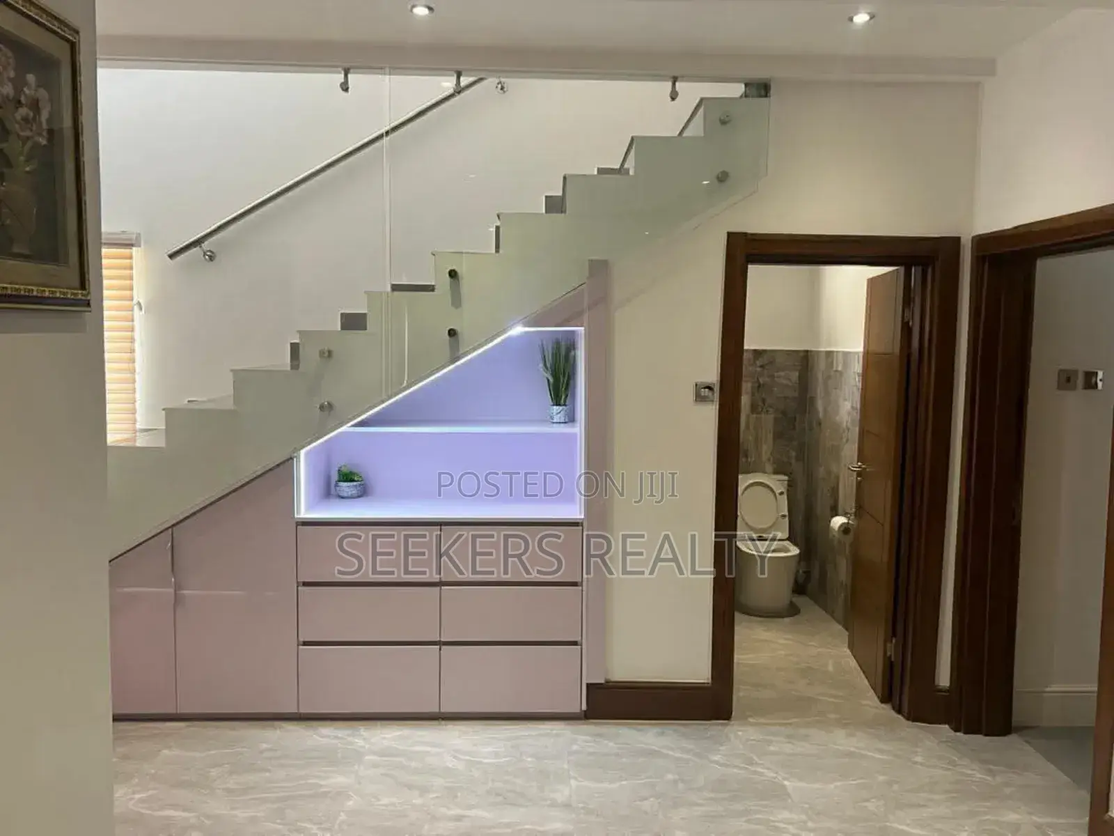 Furnished 4bdrm Townhouse / Terrace in Seekers Realty, Cantonments