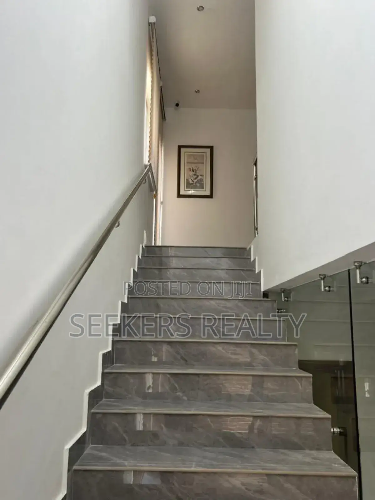 Furnished 4bdrm Townhouse / Terrace in Seekers Realty, Cantonments
