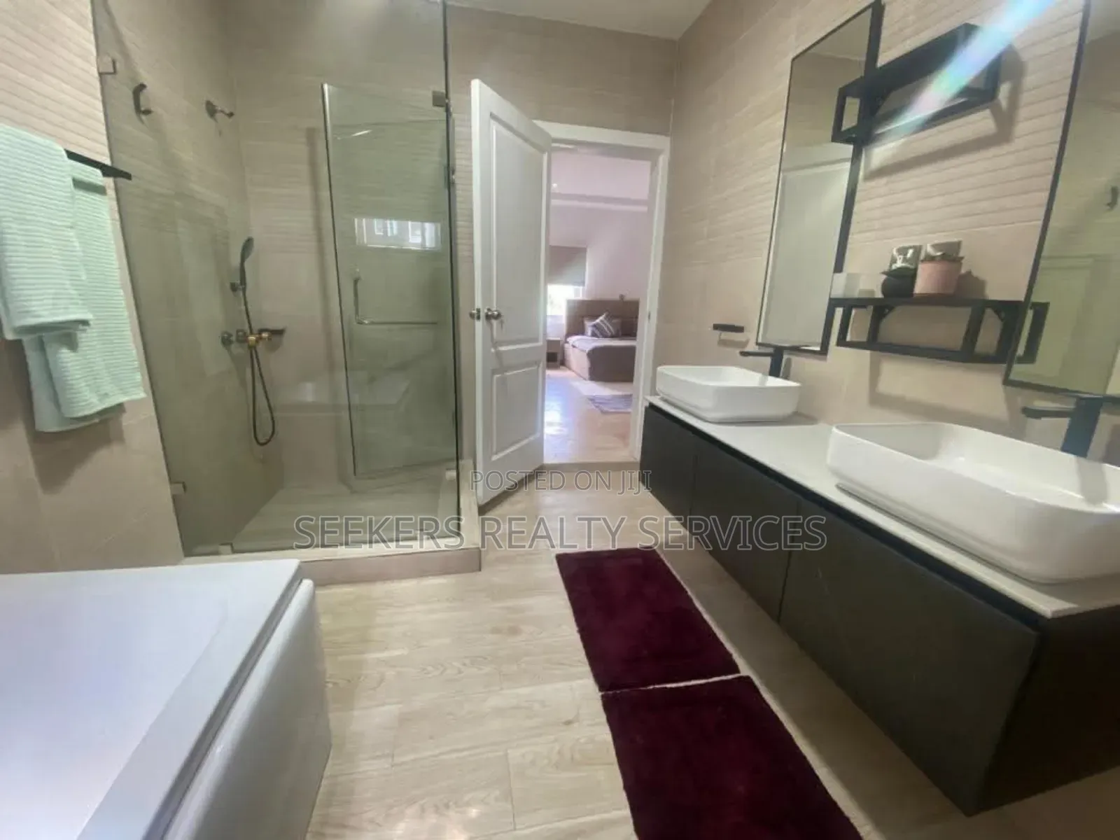 Furnished 4bdrm Townhouse / Terrace in Seekers Realty, Cantonments