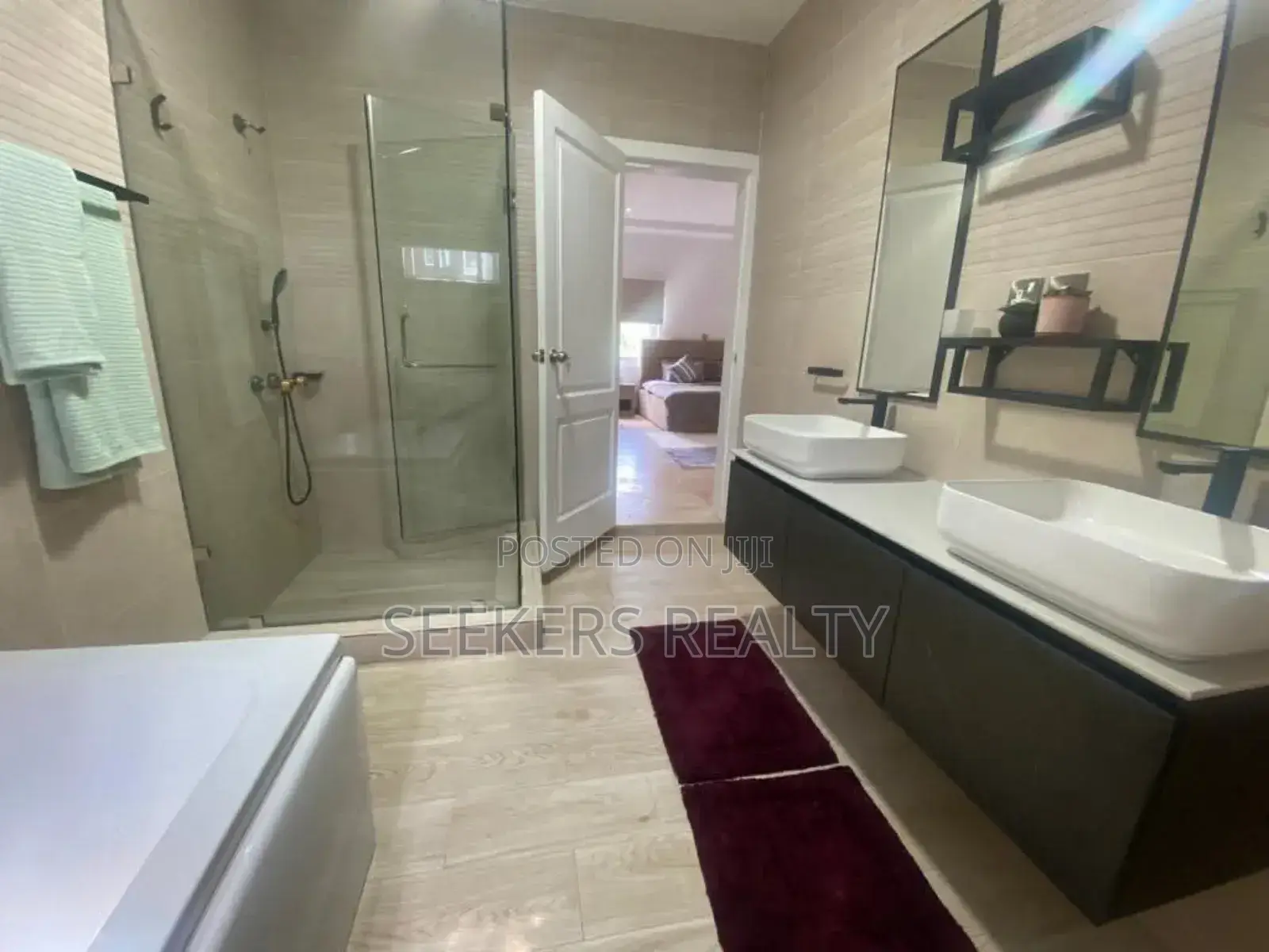 Furnished 4bdrm Townhouse / Terrace in Seekers Realty, Cantonments