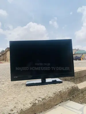 42inches Hitachi Digital Tv