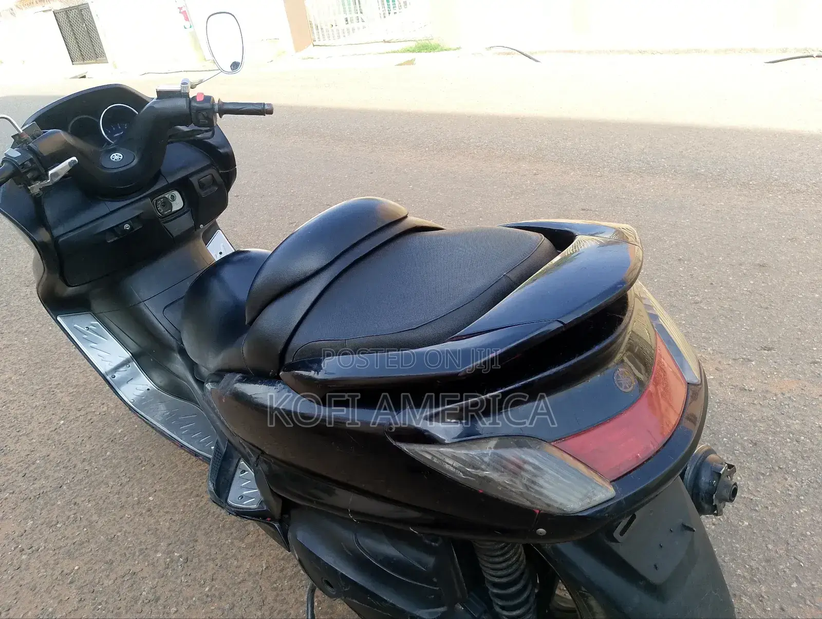 Yamaha Majesty 2012 Black