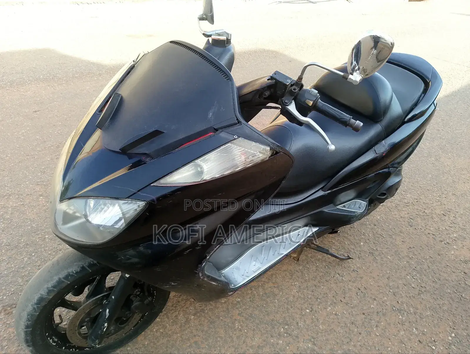Yamaha Majesty 2012 Black